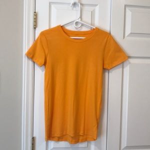 Gap Women’s Favorite Tee Gold Sz Large